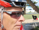 Mann mit bifokaler Sportbrille PHO